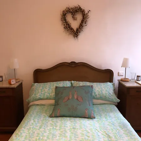 Stylish Large House With Heated Pool In Historic Village Дом отдыха