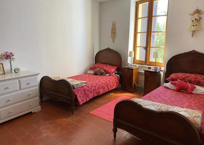 Stylish Large House With Heated Pool In Historic Village Casa de Férias *