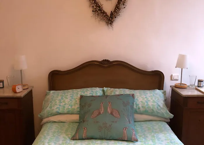 Stylish Large House With Heated Pool In Historic Village Casa de Férias